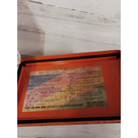 Vintage / Very Old Metal Tin Collectible First Aid Medical Supply War Time - Picture 11 of 16